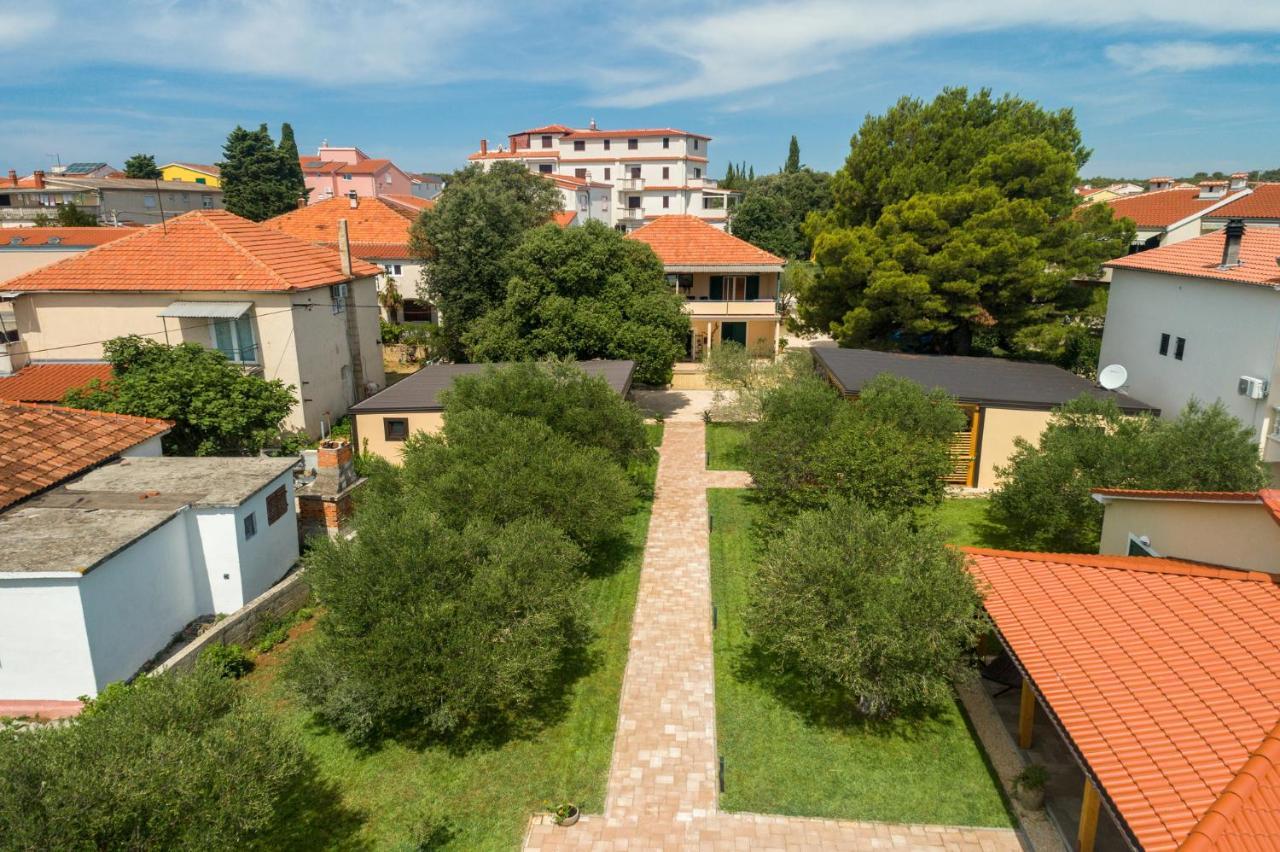 Apartmani Mara Pakoštane エクステリア 写真