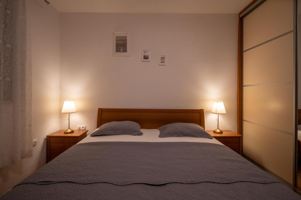 Apartmani Mara Pakoštane エクステリア 写真