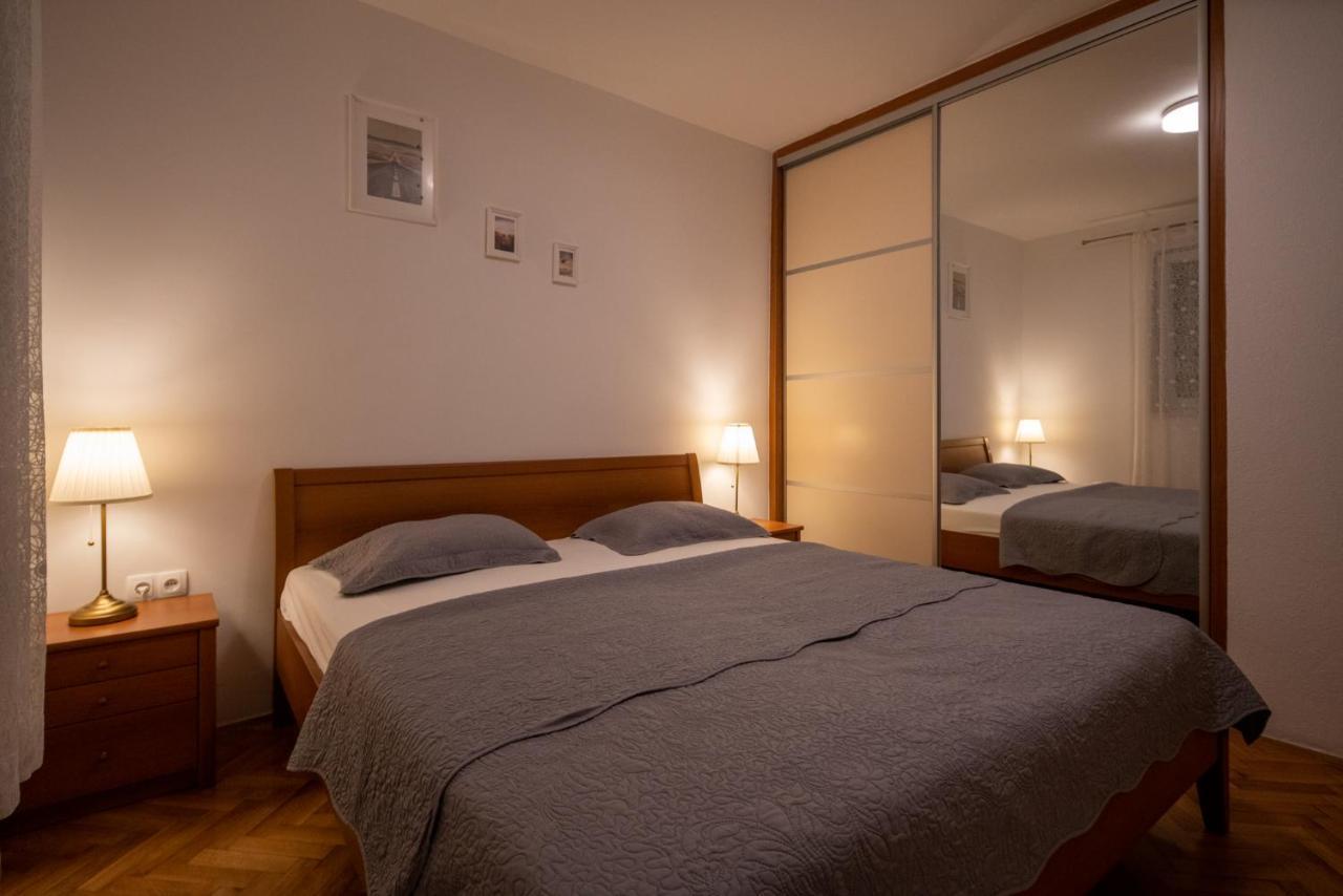 Apartmani Mara Pakoštane エクステリア 写真