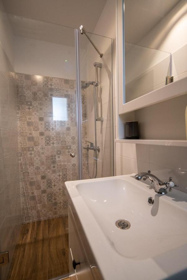 Apartmani Mara Pakoštane エクステリア 写真